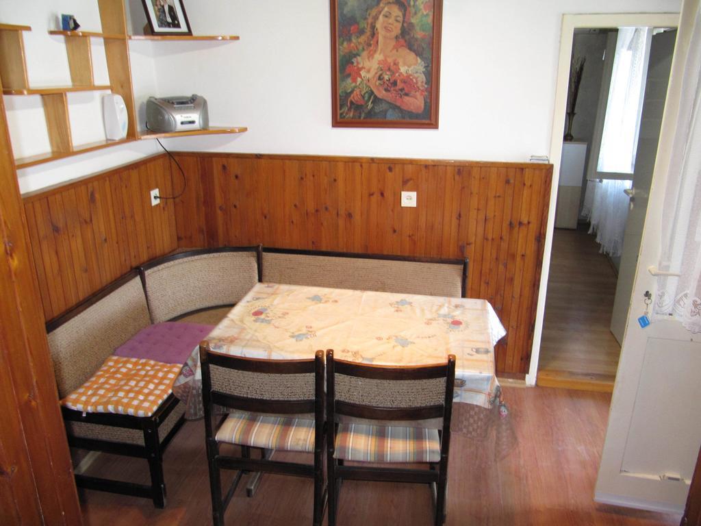 Apartmans And Rooms Dunjini Dvori Korčula Pokój zdjęcie