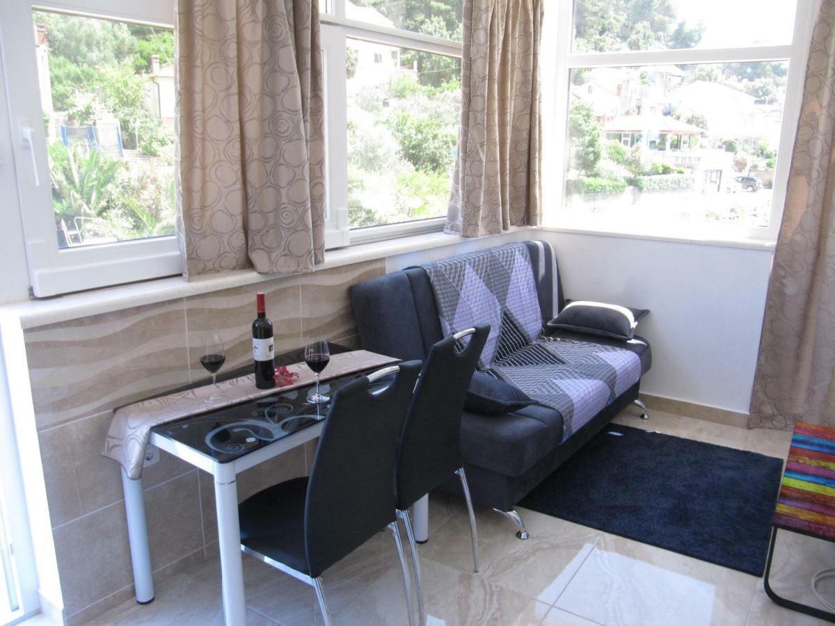 Apartmans And Rooms Dunjini Dvori Korčula Zewnętrze zdjęcie