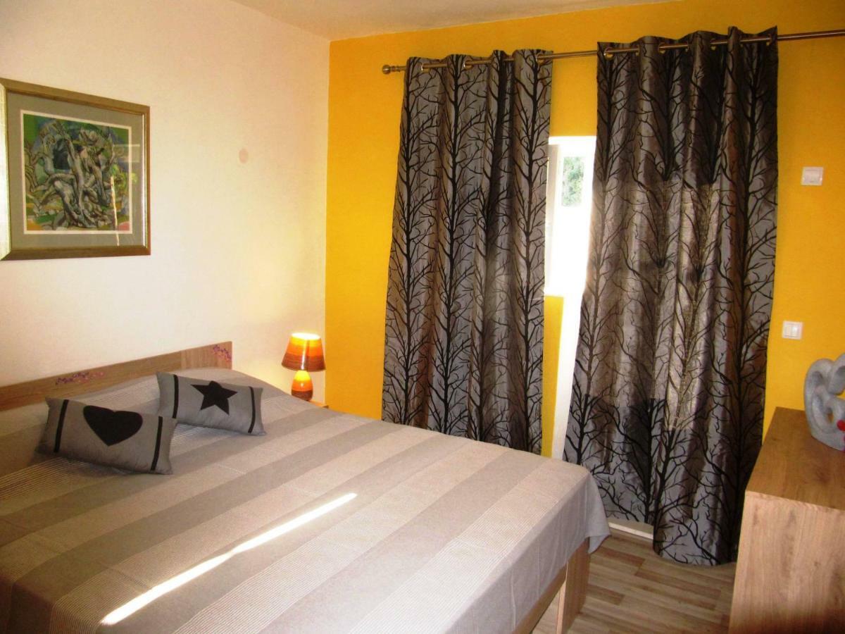 Apartmans And Rooms Dunjini Dvori Korčula Zewnętrze zdjęcie