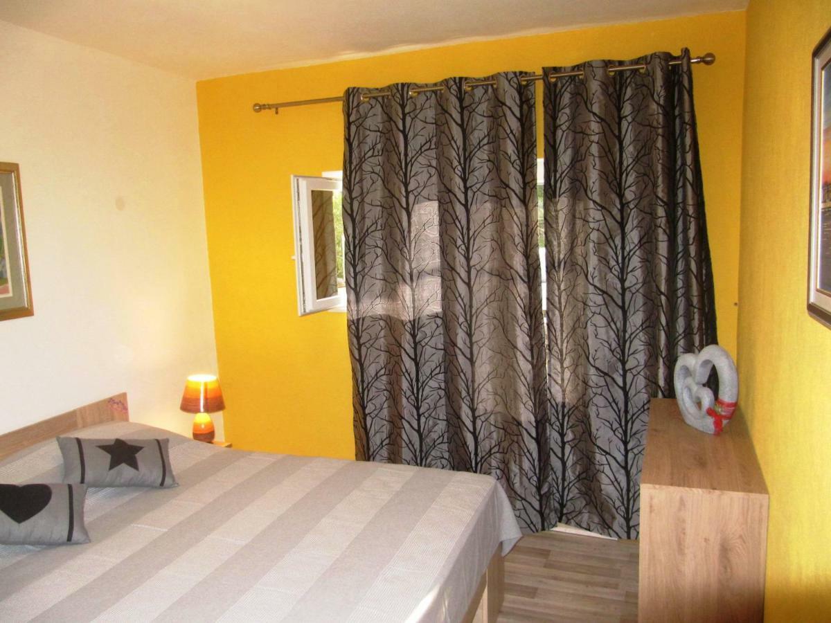 Apartmans And Rooms Dunjini Dvori Korčula Zewnętrze zdjęcie