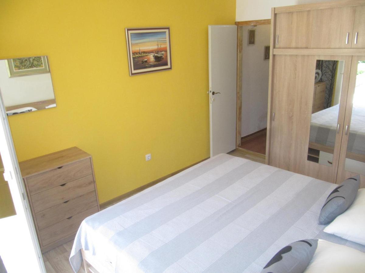 Apartmans And Rooms Dunjini Dvori Korčula Zewnętrze zdjęcie